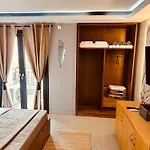M Boutique *
